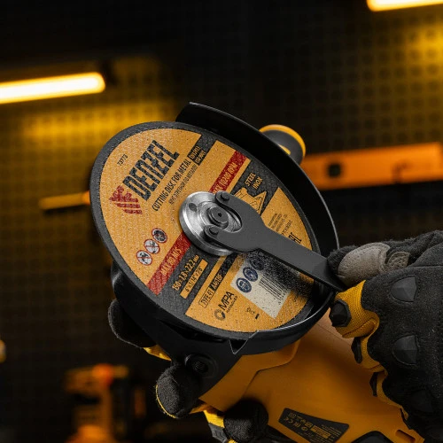 Круг отрезной по металлу, 150 х 1.8 х 22.2 мм Denzel