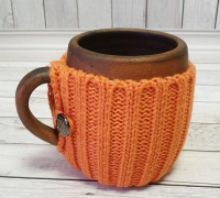 Вязаная кружка с ручкой "Пунш"