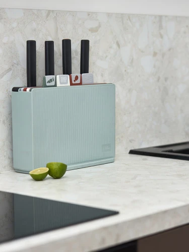 Набор из 4-х разделочных досок и 4-х ножей с держателем cut&store