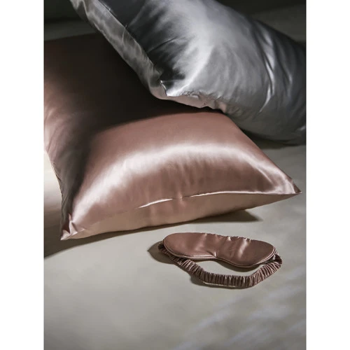 Маска для сна из натурального шелка цвета пыльной розы из коллекции essential