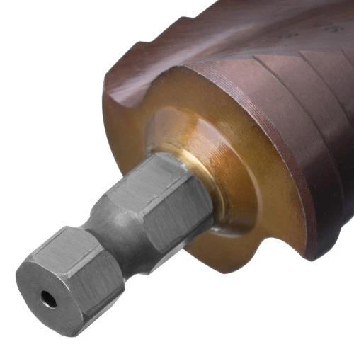 Сверло ступенчатое, 4-6-8-10-12-14-16-18-20-22-24-26-28-30-32 мм, Р6М5К5, 6-гр. хвостовик Denzel