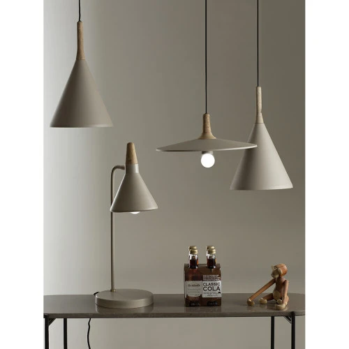 Лампа настольная thor, D21х58 см, бежевая