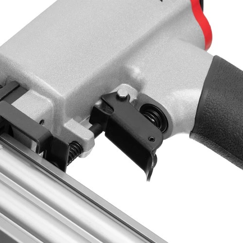 Нейлер пневматический для гвоздей от 10 до 32 мм Matrix