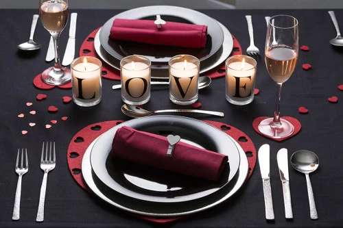 Нож столовый studio