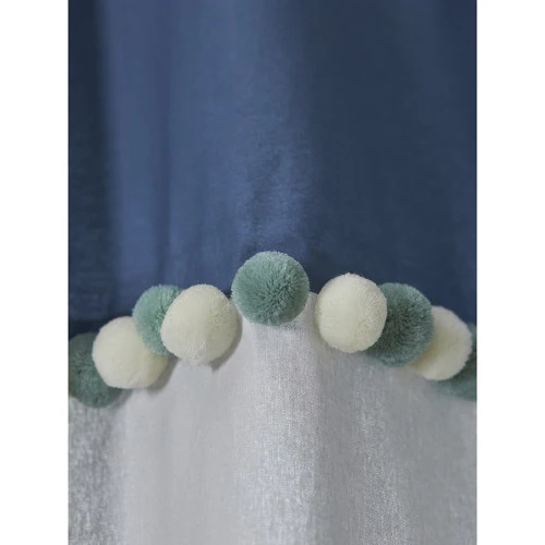 Штора из хлопка с помпонами серо-синего цвета из коллекции essential, 150х290 см