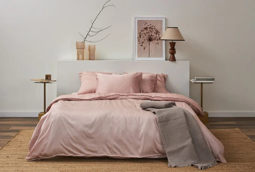 Простыня на резинке из премиального сатина цвета пыльной розы из коллекции essential, 180х200х30 см