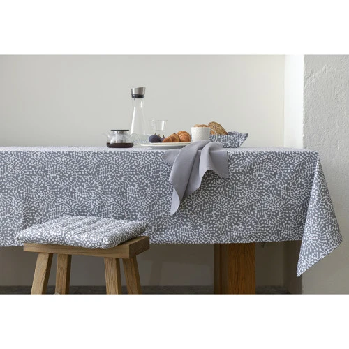 Скатерть серого цвета с принтом Спелая Смородина из коллекции scandinavian touch, 170х170 см