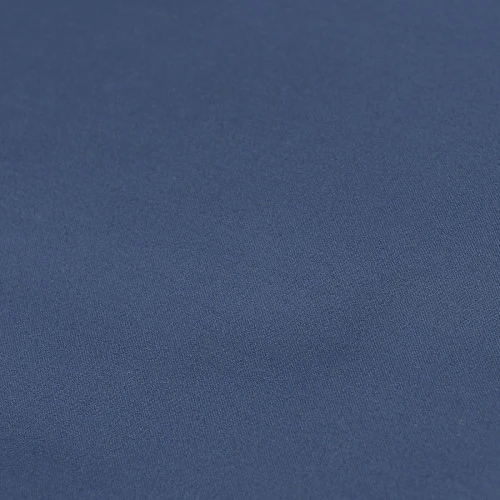 Простыня на резинке из премиального сатина темно-синего цвета из коллекции essential, 180х200х30 см