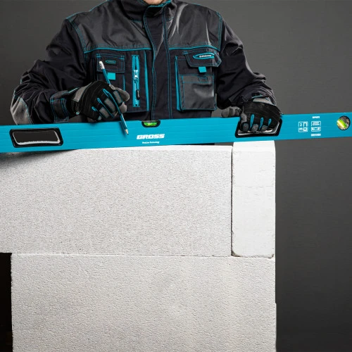 Уровень алюминиевый, 1500 мм, усиленный с ударопрочными заглушками, рукоятки, 3 глазка Gross