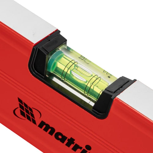 Уровень алюминиевый магнитный, 600 мм, фрезерованный, 3 глазка (1 зеркальный) усиленный Matrix