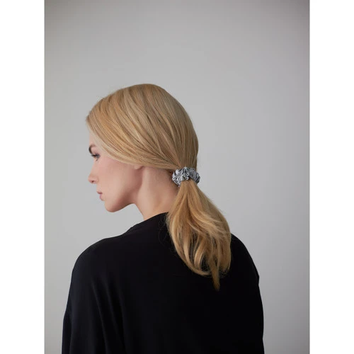 Набор из 4 шелковых резинок для волос светло-серого цвета из коллекции essential