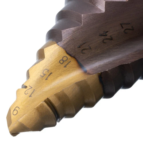 Сверло ступенчатое, 9-12-15-18-21-24-27-30-33-36 мм, Р6М5К5, 6-гр. хвостовик Denzel