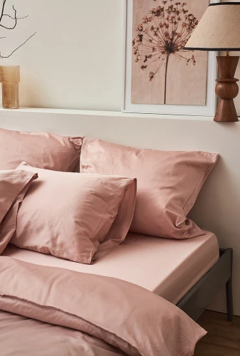 Простыня из премиального сатина цвета пыльной розы из коллекции essential, 180х270 см