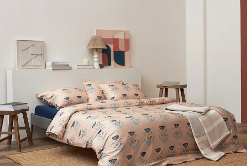 Комплект постельного белья "Летний цветок" из премиального сатина из коллекции russian north, 200х220 см