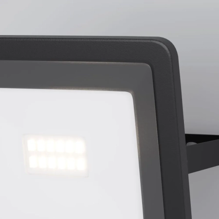 Прожектор Outdoor FL001-L10B4KSR