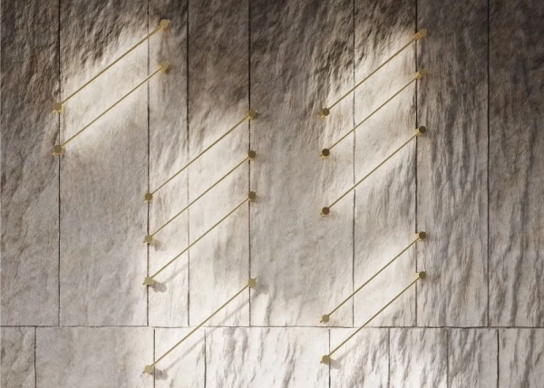 Настенный светильник (бра) Maytoni MOD413WL-L8G3K