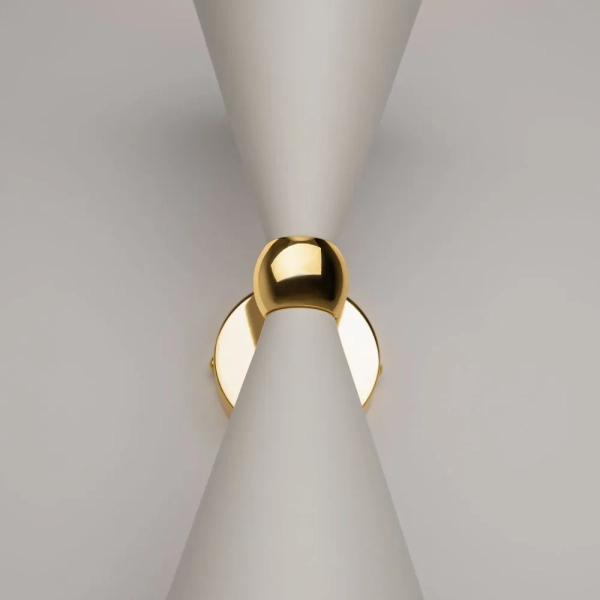 Настенный светильник (бра) Maytoni MOD108WL-02WG