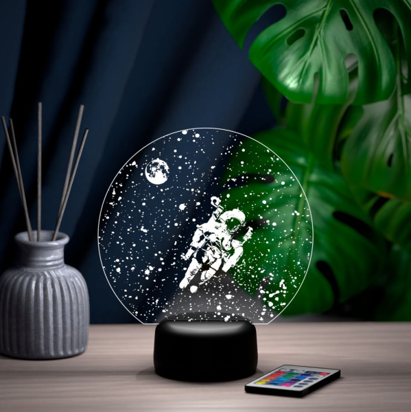 3D светильник  Светильник "Космонавт в космосе"