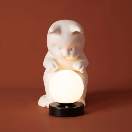 Настольный светильник Freya FR5607TL-01W